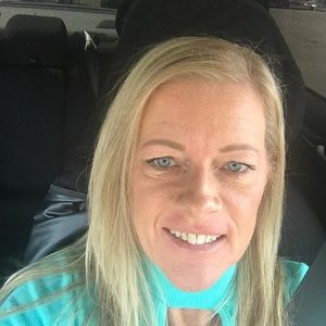 Meet your Posher, Dora